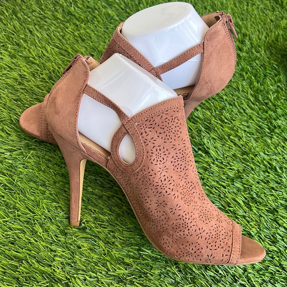Lauren Conrad shoes - size 10